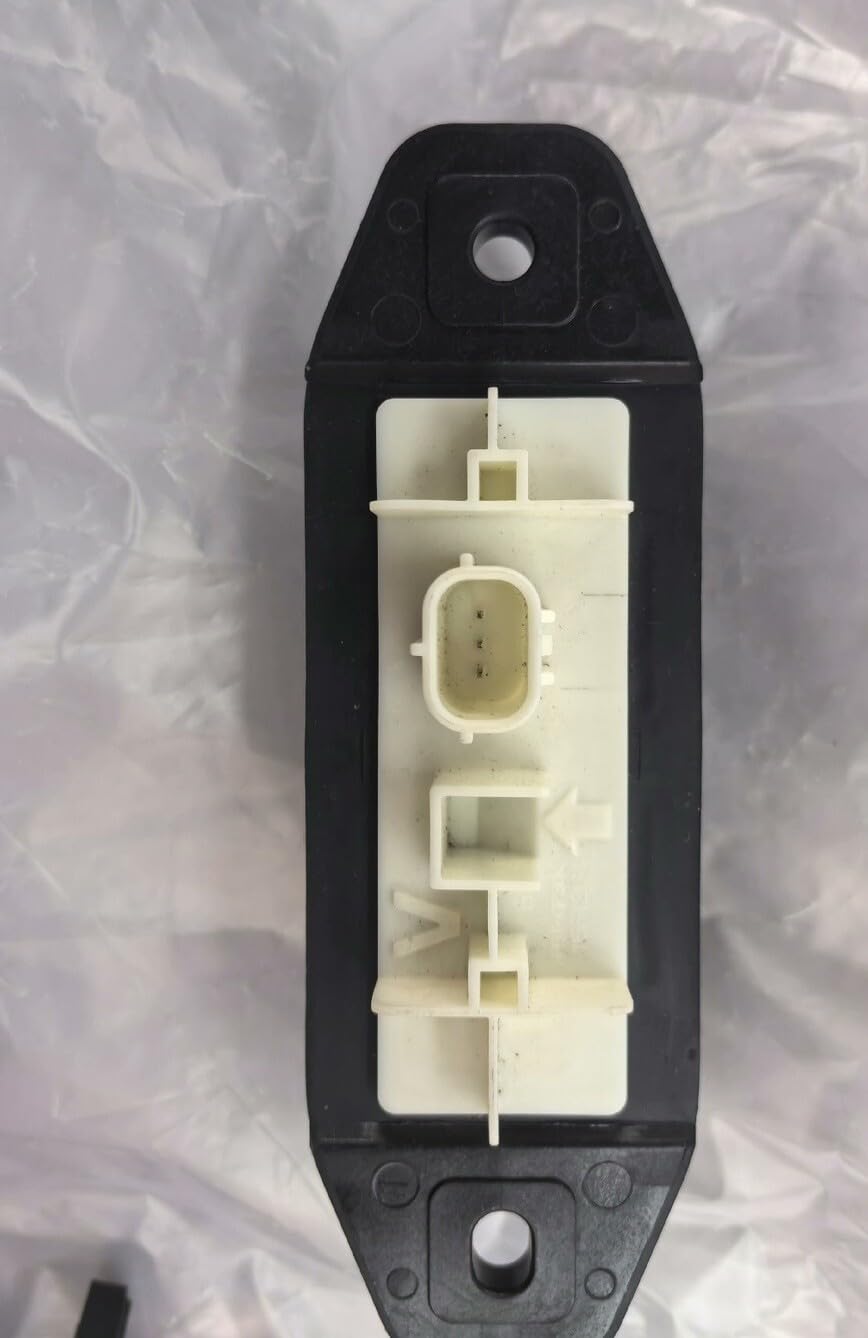 ya 5 8.10 Liftgate Latch Release Switch 84840-47050/2017-2022 Prius /2021-2024 for Sienna