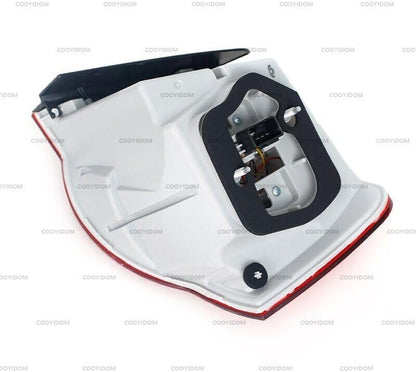 ya 2 8.15 Suitable for VW Jetta 5 MK5 Sendan 2006-2011 LED rear taillight DRL outer right
