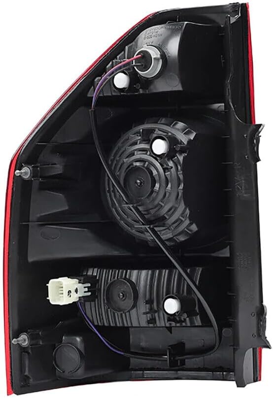 ya 2 8.15 Right tail light reflector 214-1979L-LD-UE is suitable for Mitsubishi Pajero V73 2003-2006