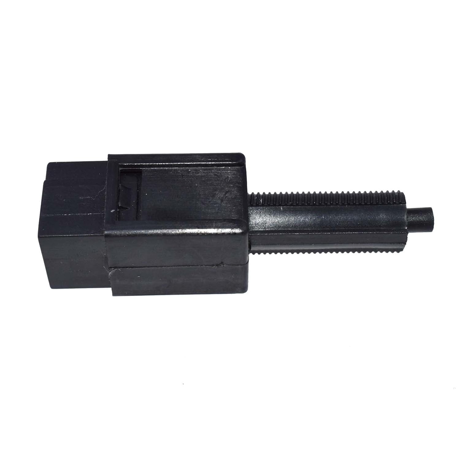 ya 4 8.8.2 OEM 25320-4M400 for Nissan Sentra Altima Frontier Xterra Brake Light Switch