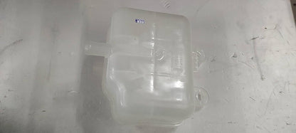 ya 10 9.16 baidi Coolant Radiator Bottle Tank 26693016