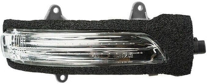 ya 4 8.10 Suitable for Toyota for Land Cruiser Prado 2010-19 Right side mirror turn signal light 1 piece 
