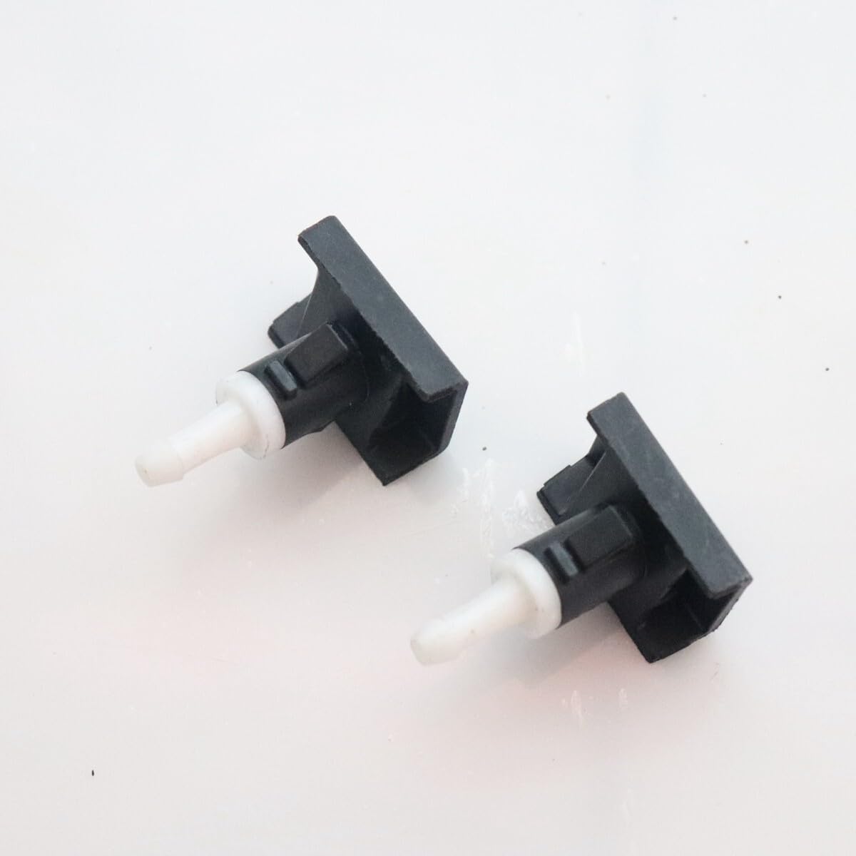 ya 2 8.15 289329N00A for Nissan OE Maxima Win for DS hield Wiper Washer-Nozzle Spray Jet 2 PCS