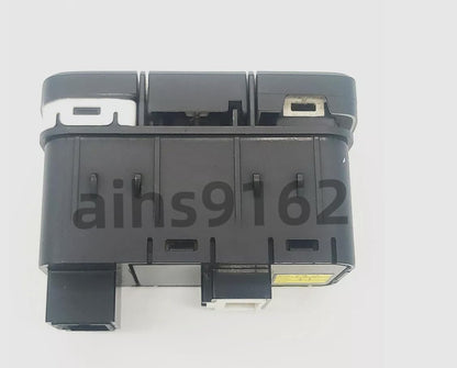 ya 5 8.10 Suitable for Hyundai Creta IX25 Dashboard Brightness Switch Fog Light OE93300C9000