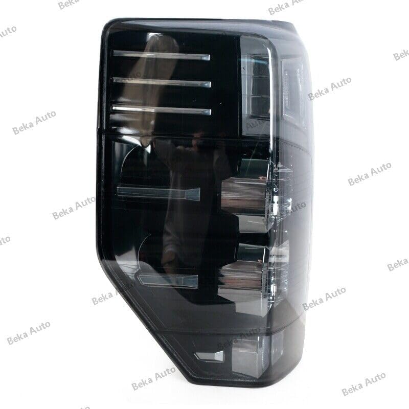 ya 2 8.15 Suitable for Mitsubishi L200 Triton 2019-2020 right rear taillight brake light smoke color