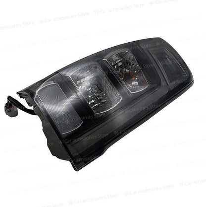 ya 2 8.15 Left suitable for Mitsubishi L200 Triton 2019-2020 tail light side rear brake reverse