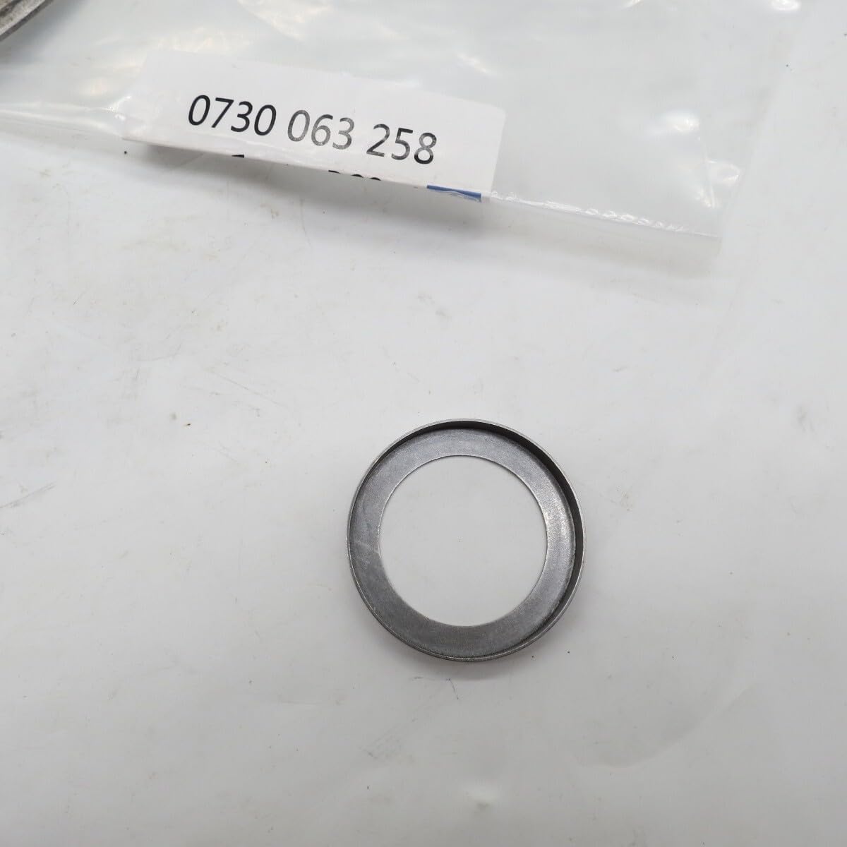 ya 4 8.14 Sicherungsring der Vorgelegewelle ZF 0730063258ZF 0730 063 258
