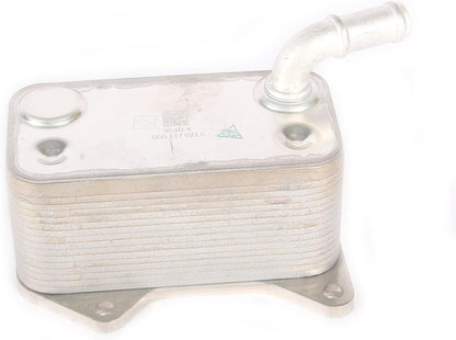 ya 12 10.8 baidi 2.0 Engine Oil Cooler Fit for VW for Golf for Tiguan for Audi A1 A3 A4 06D 117 021C