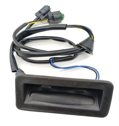ya 9 10.24 The Trunk Tailgate Release Handle Switch is Suitable for LR020997 for Land