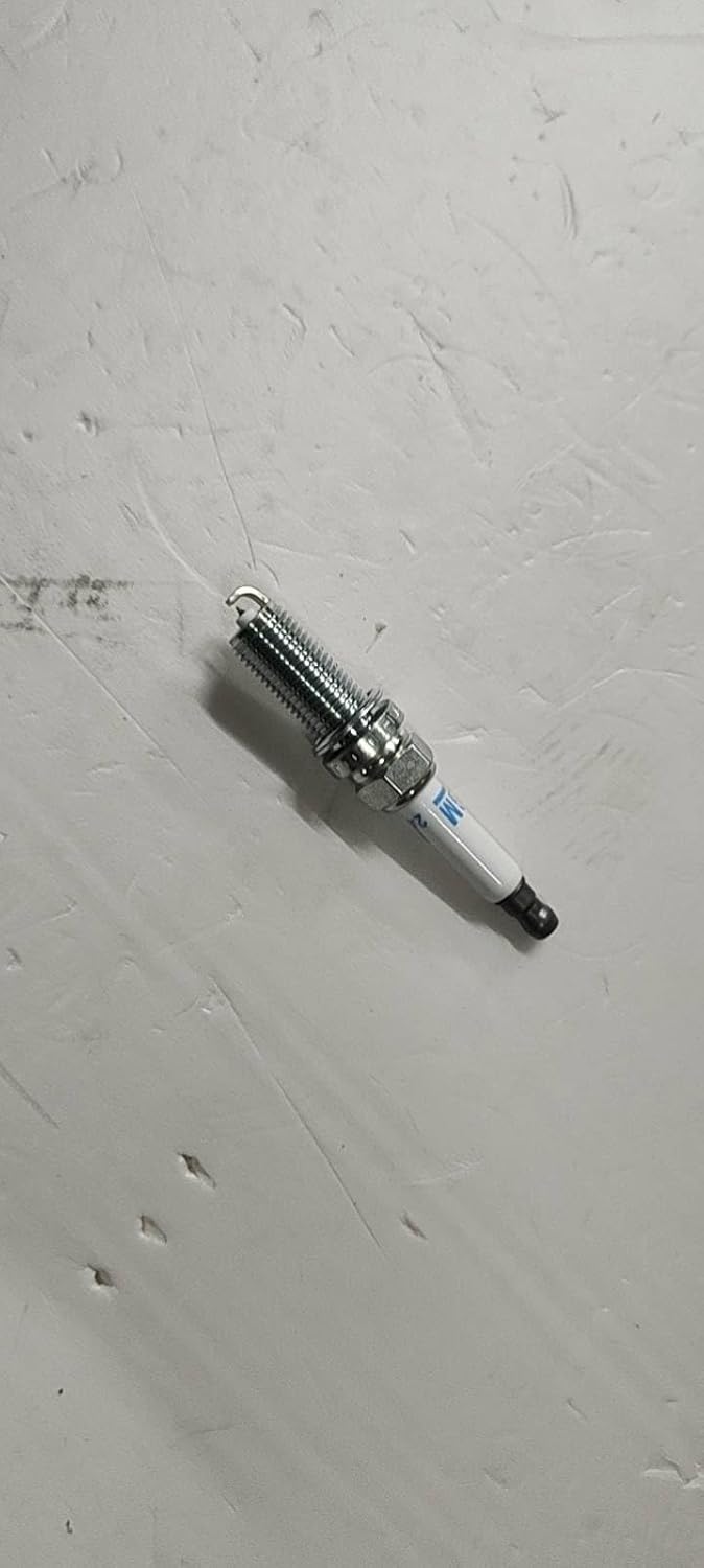 ya 7 8.24 baidi Spark Plug 24101393