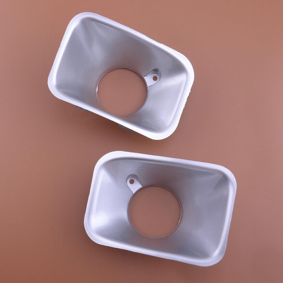 ya 10 9.16 zhengce A pair of fog lamp bezel left and right silver suitable for Mitsubishi Mont