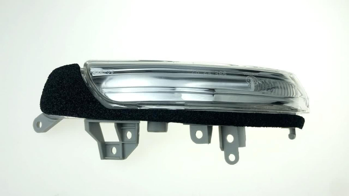 ya 4 8.10 Right side mirror light signal lamp 81730-30140 for Toyota V Mark Prius