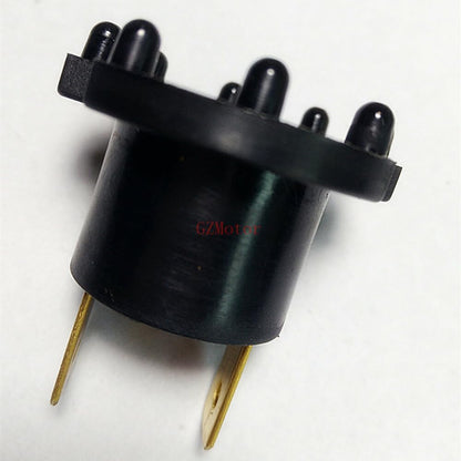 ya 7 8.24 baidi B28V-51-0A3A Male Low Beam Headlight Bulb Socket Adapter Holder for Mazda 2PCS