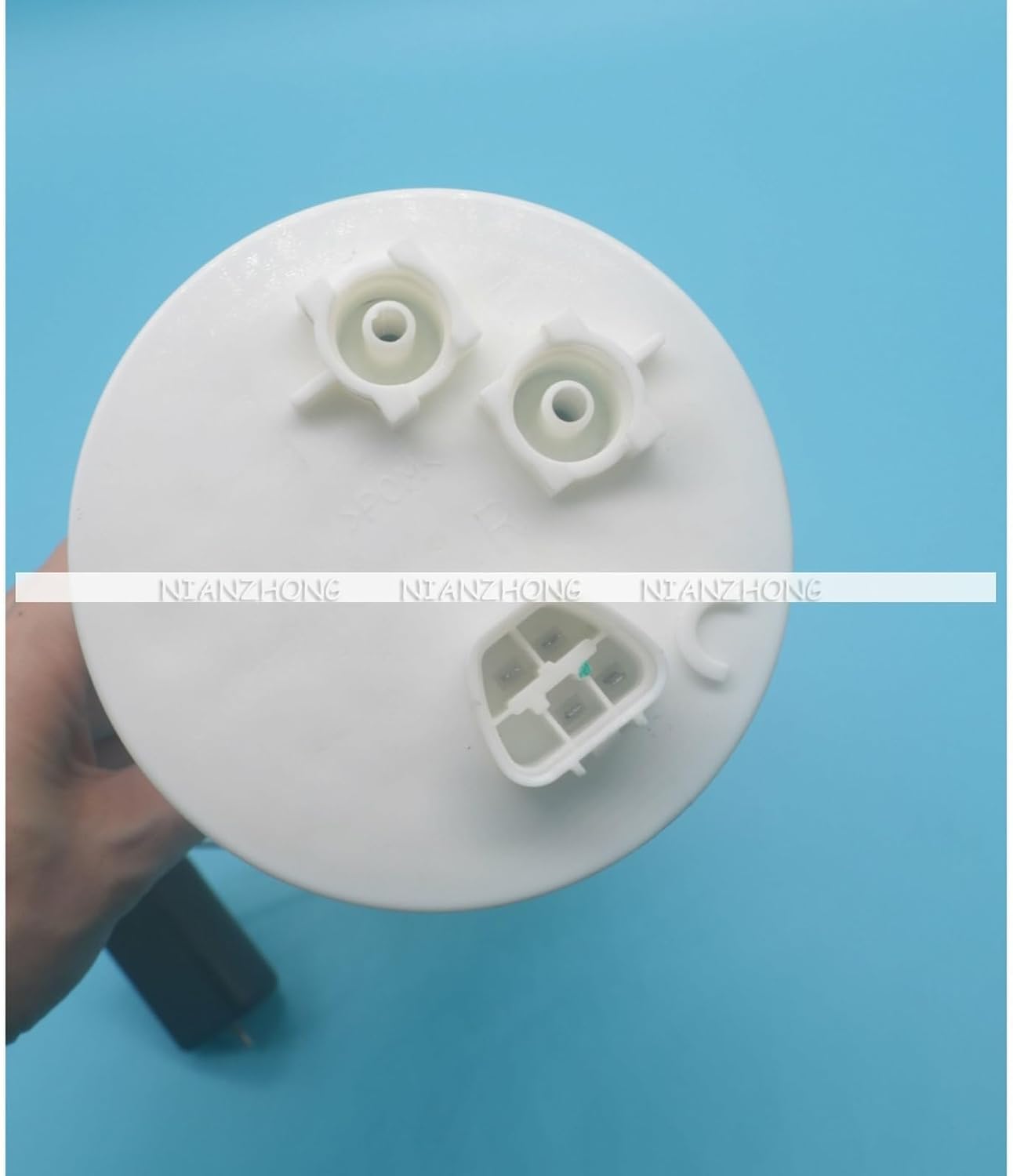 ya 5 8.10 Fuel Pump Assembly 77020-0K030 Fits for Toyota Innova 2.0L 2.7L TGN40 TGN41