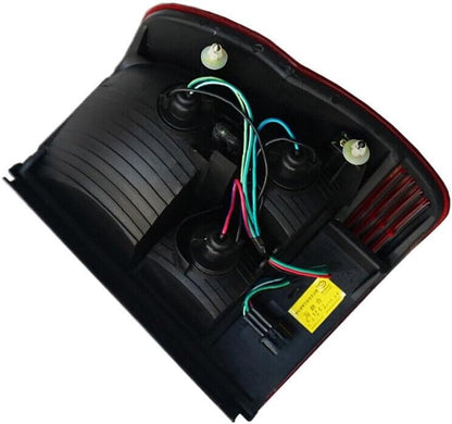 ya 2 8.15 Suitable for Mitsubishi Pajero 1998-2007 left rear brake taillight