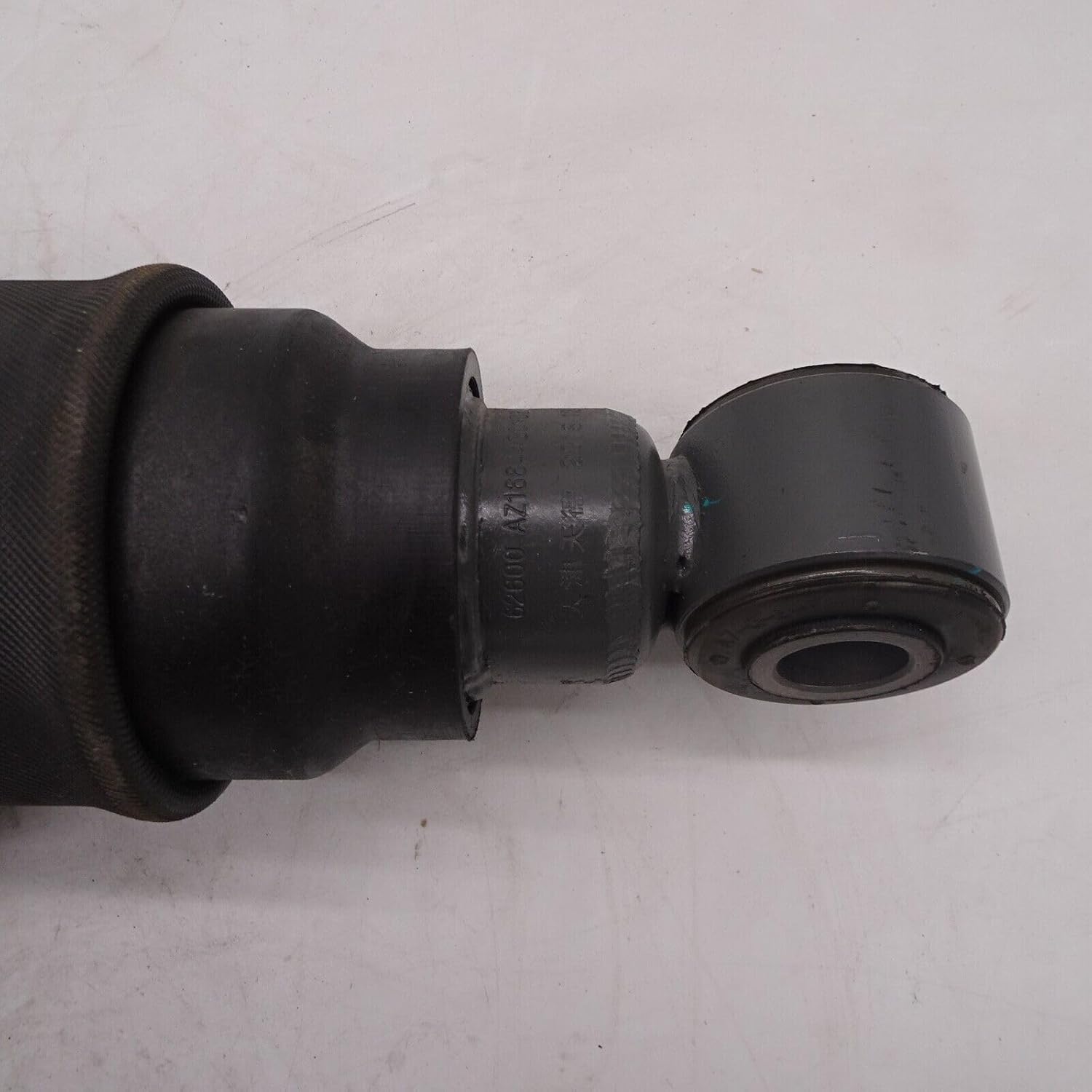ya 8 8.24 baidi HOWO A7 AZ1664430103 Cab shock absorber