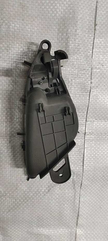 ya 11 9.14 baidiFront Door Knob Handle for GM 9005370