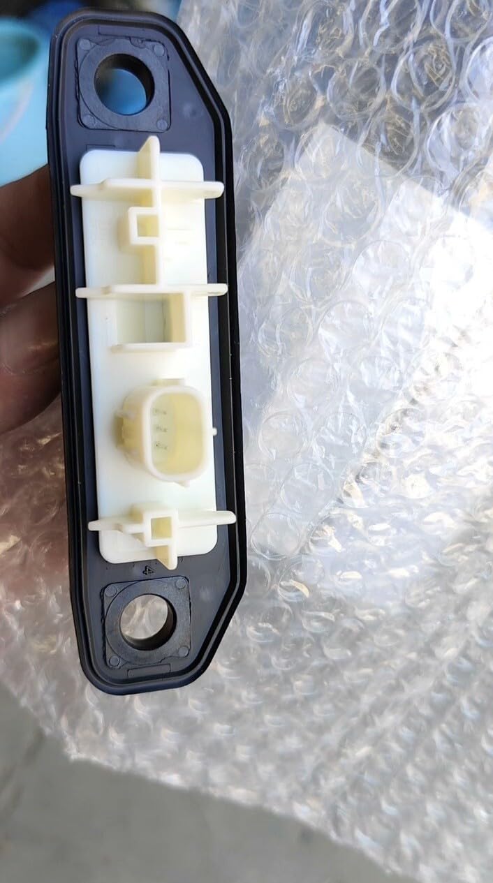 ya 4 8.8 for Toyota OE 84840-47040 Tailgate Release Switch for Yaris, Prius, RAV4, RX