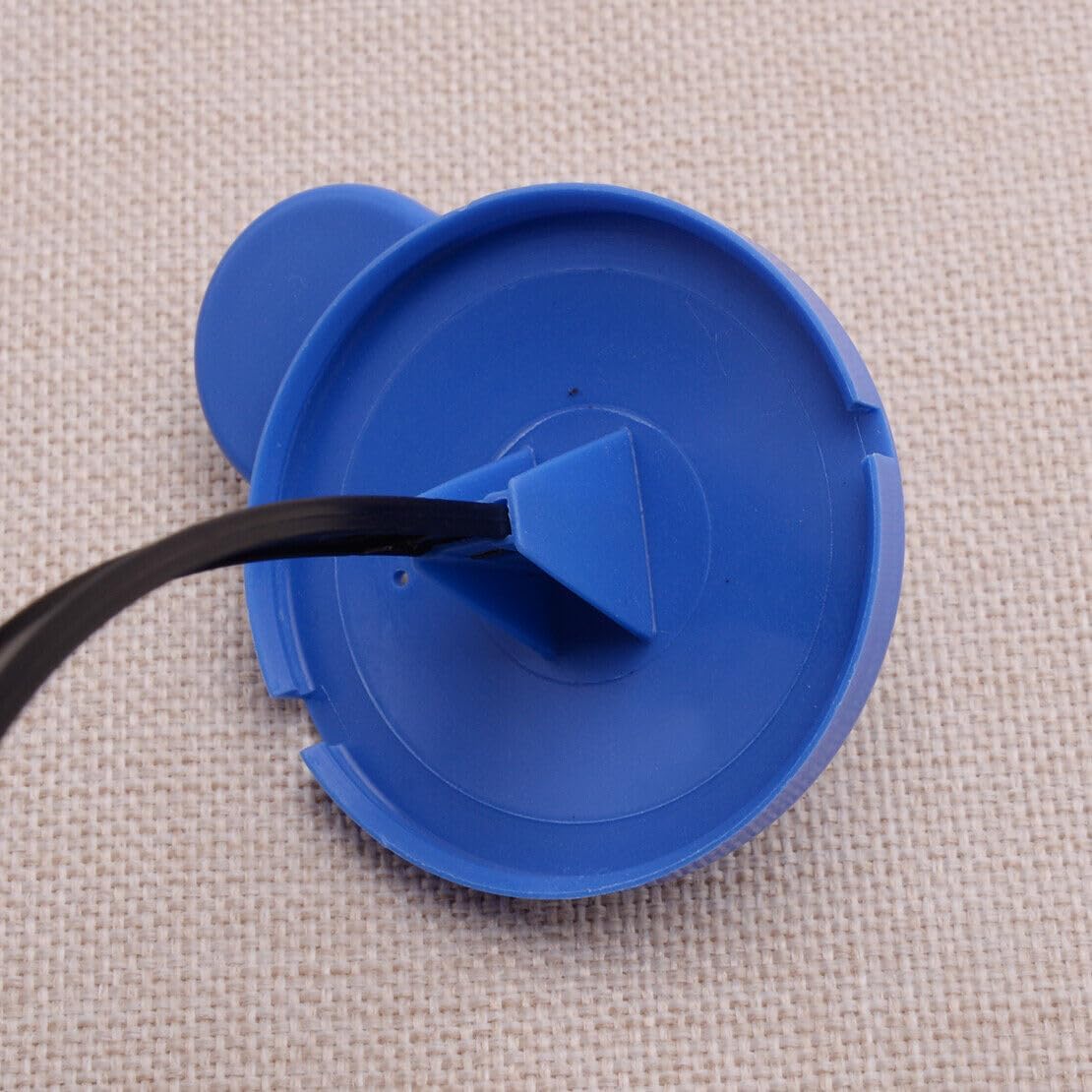 ya 2 8.15 Win for DS hield washer bottle cap replacement water tank for Nissan Qashqai 28913JD00A