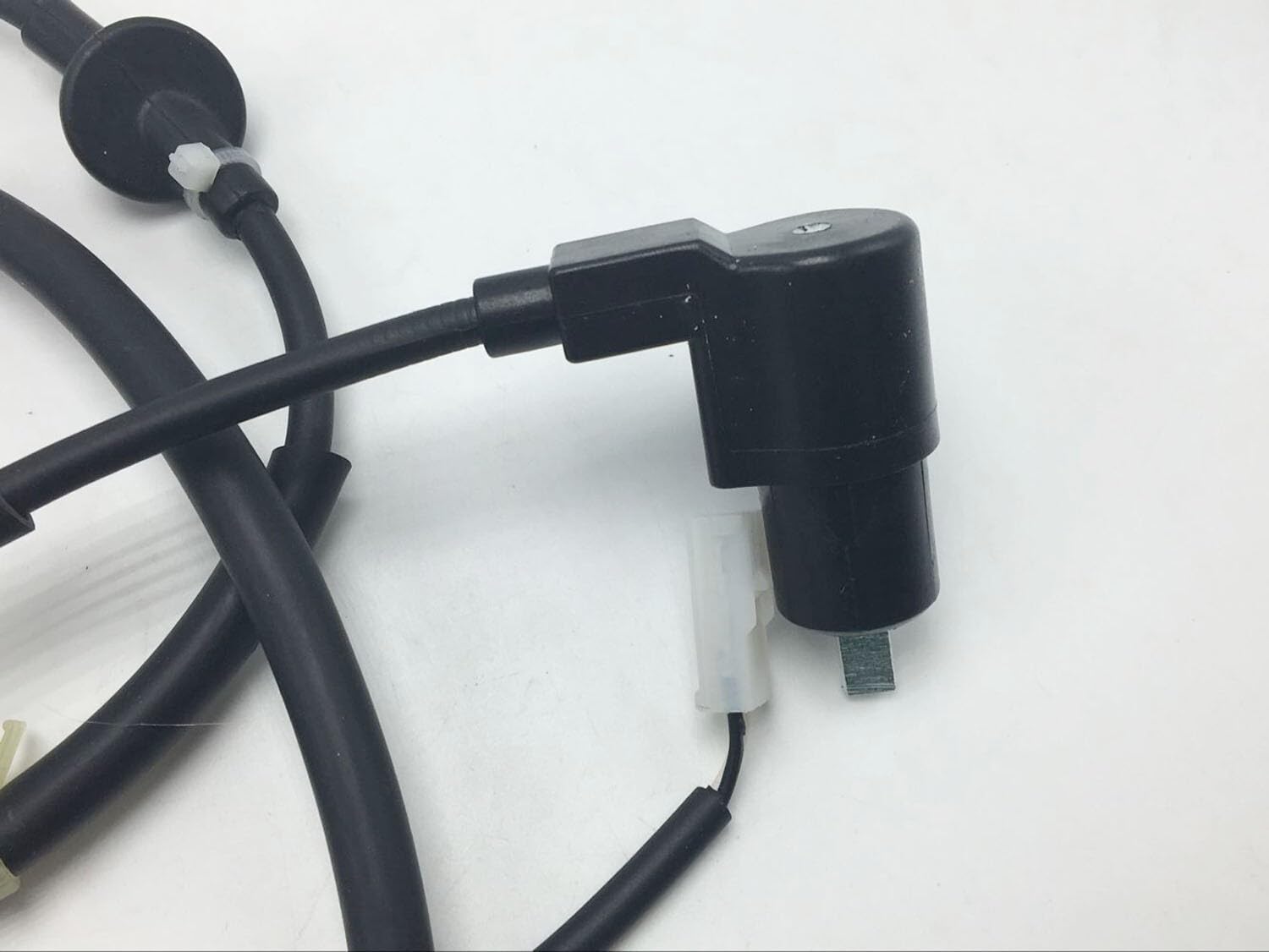 ya 4 8.8 ABS Wheel Speed Sensor 56310-62J00 for Suzuki for Swift III M15A 1.5L L M13A 1.3L