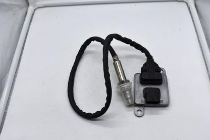 ya 9 10.24 NOX Sensor Nitrogen Oxide for Mercedes-Benz A0009052809