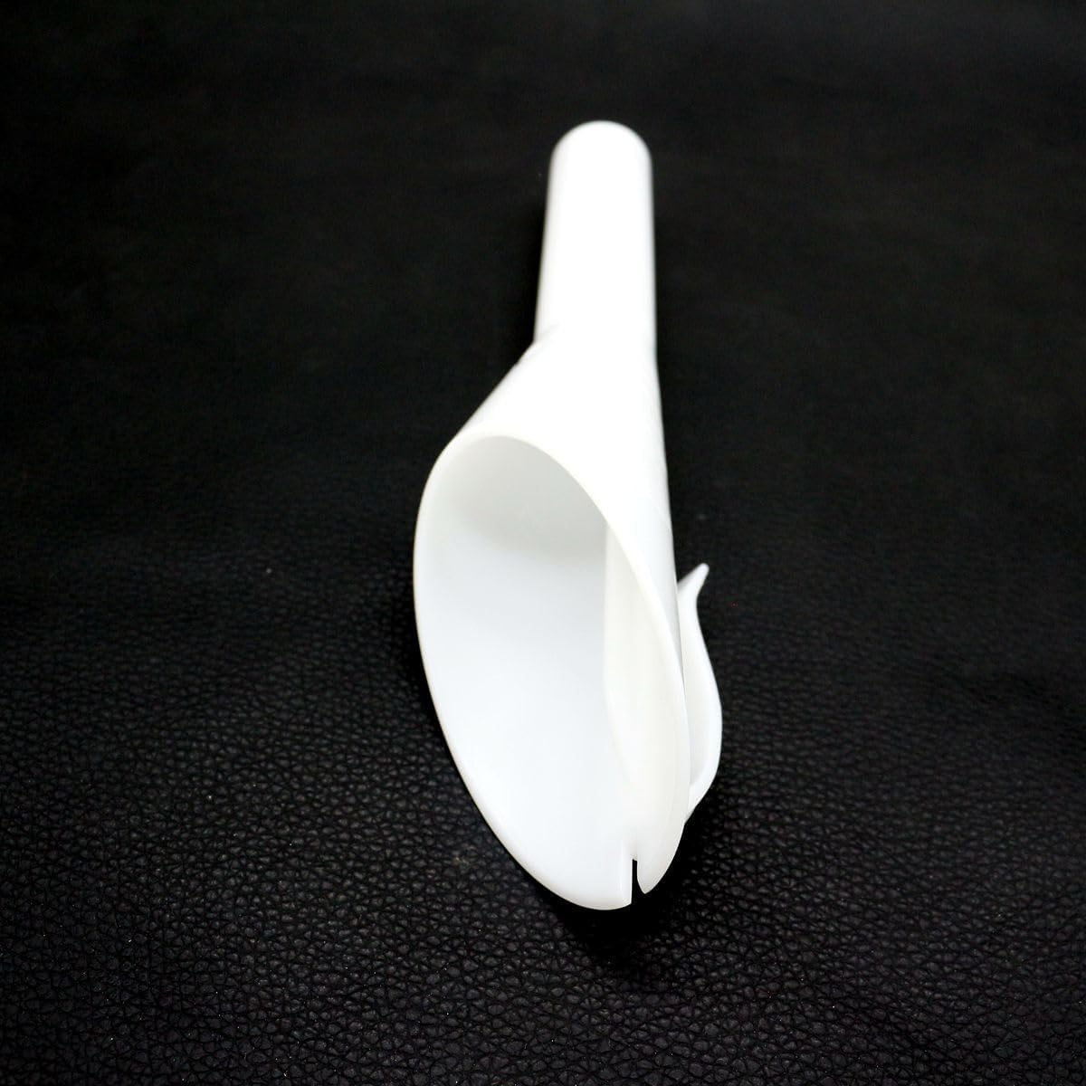 ya 5 8.10 New emergency capless fuel filler funnel 1782177 1833948 for Ford F-150