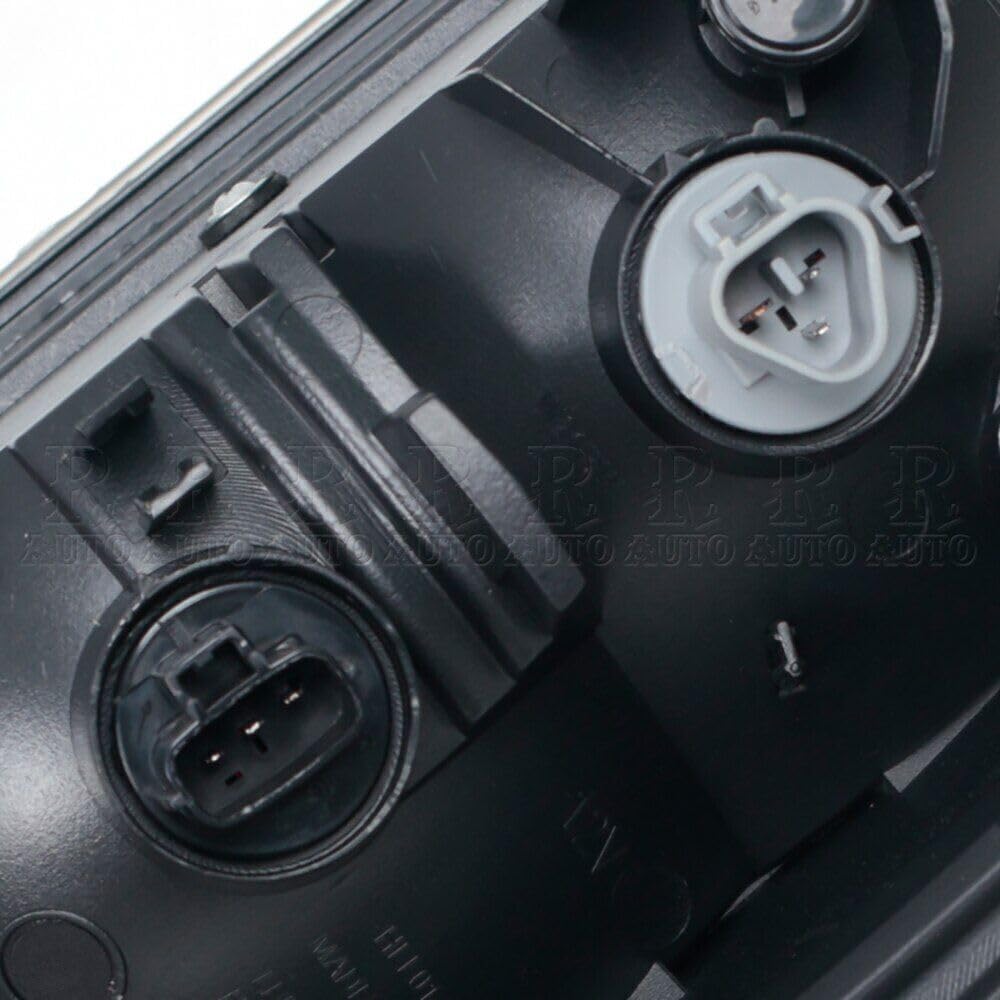 ya 4 8.24 baidi One pair for Toyota Tacoma 2016-2021 rear tail light brake light turn signal light 