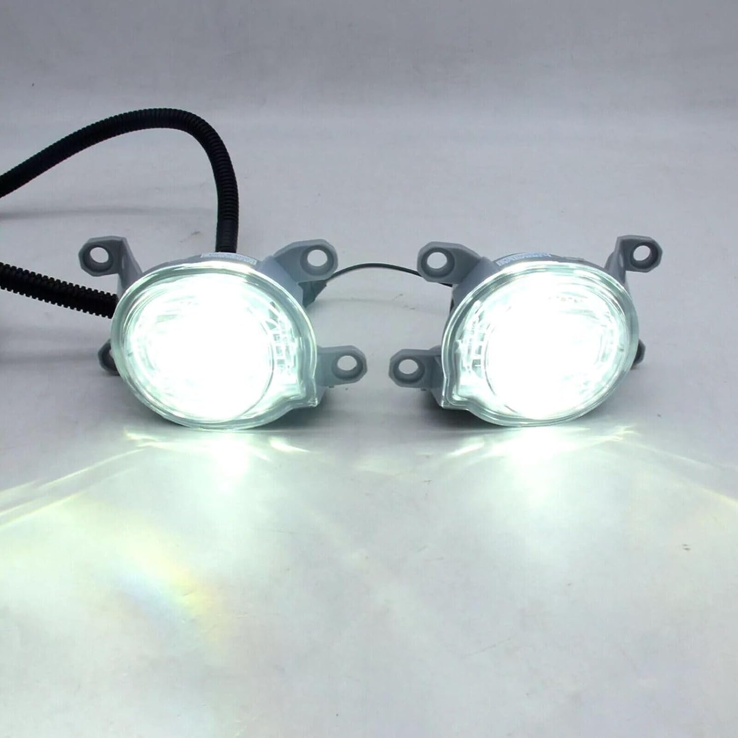 ya 2 8.15 1 pair of LED white fog lights suitable for 2019-2024 for Toyota Rav4 with wires and switches