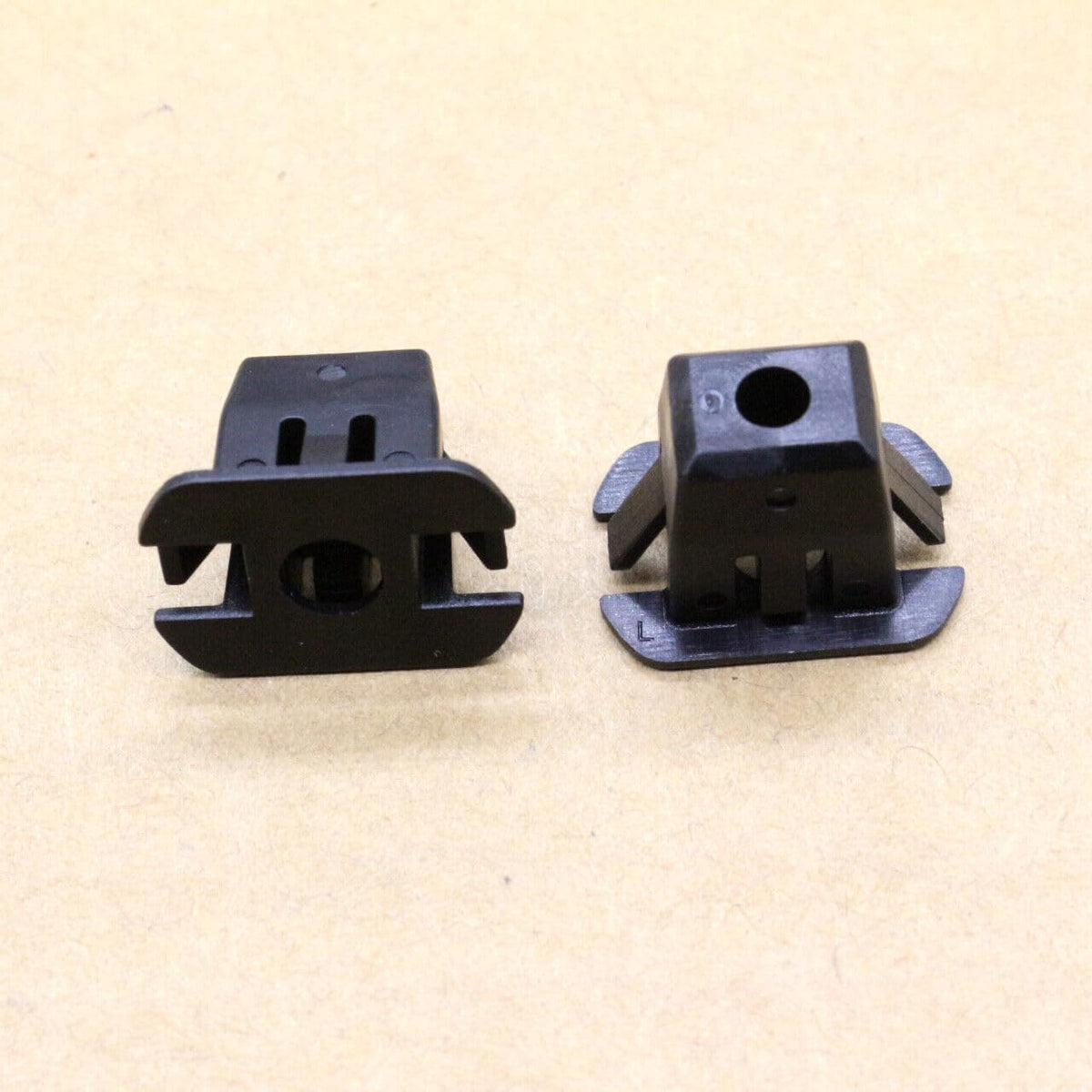 ya 11 9.14 zhengce Set of 20 Exterior Door Decorative Grommets with Sticker Clips 8K0-837-199