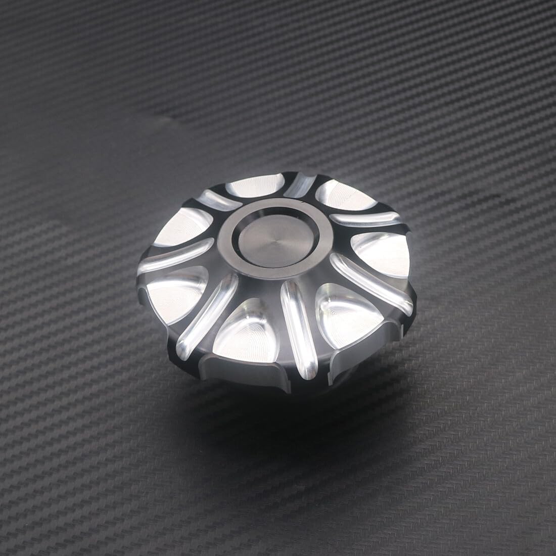 ya 9 10.24 Silver CNC Edge Cut Gas Tank Cap Fuel Cap For Sportster Road King Softail