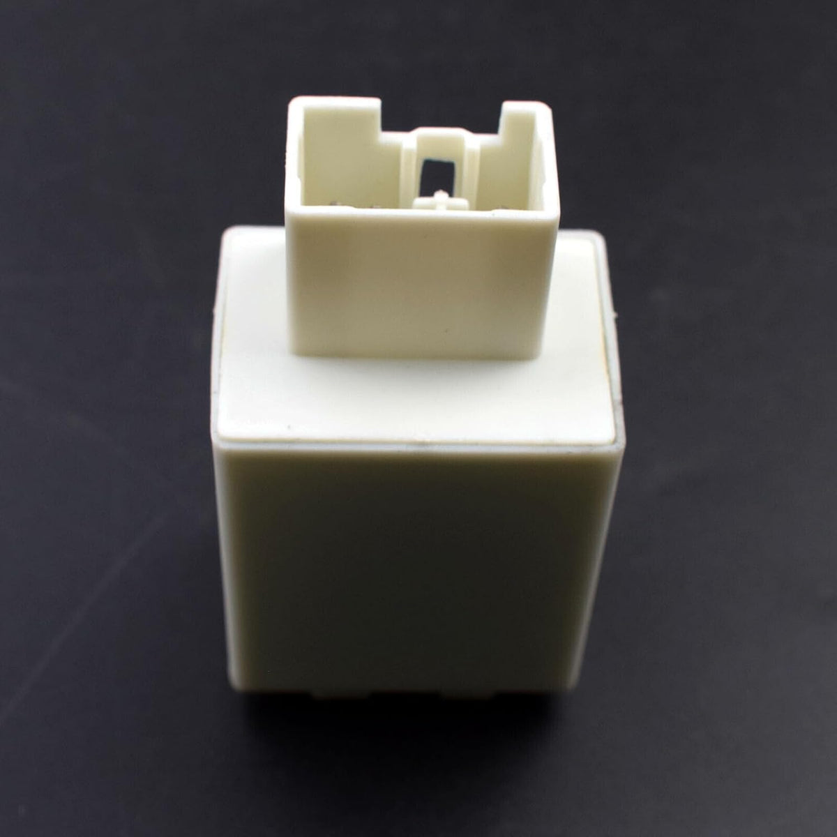 ya 4 8.10 hazard warning flashing relay suitable for Mazda 6 MPV GJ6A66830 3211224320