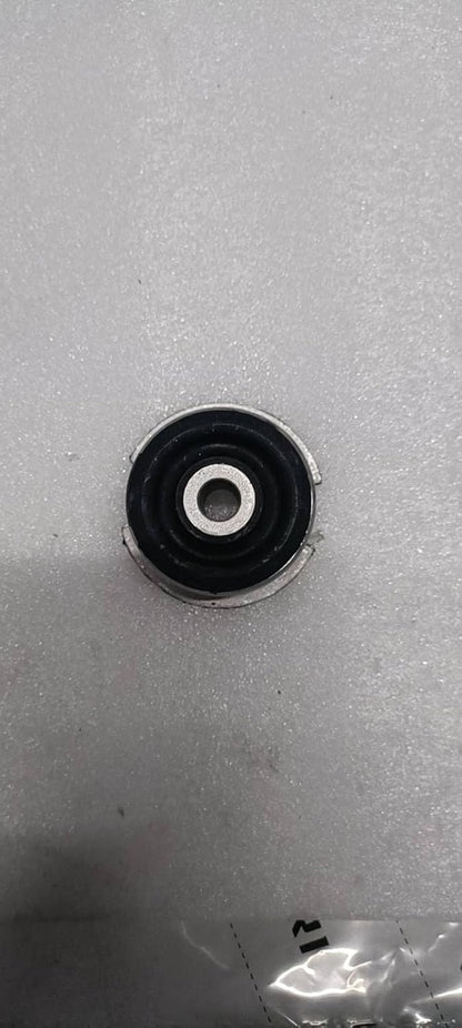 ya 11 9.14 zhengce Trailing Arm Bushing Rear for BMW X3 33326770786