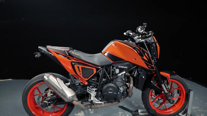 ya 13 9.15 baidi 690 DUKE R 2012-2018 Foldable Fender Eliminator License Plate Tail Brake Light