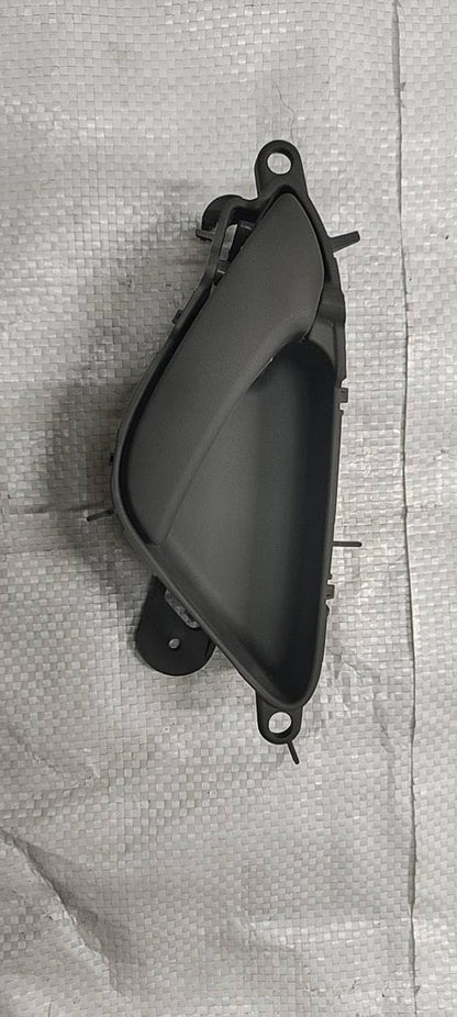 ya 11 9.14 baidiFront Door Knob Handle for GM 9005370