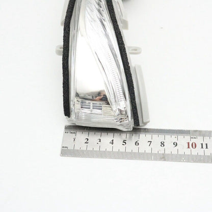 ya 7 8.24 baidi Right side rearview mirror turn signal light for Infiniti QX30 Q50 Q60 Q70