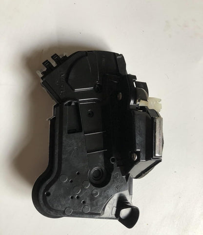 ya 11 9.14 baidiOE Right Front Door Lock Actuator for Toyota for Corolla for Camry Highlander
