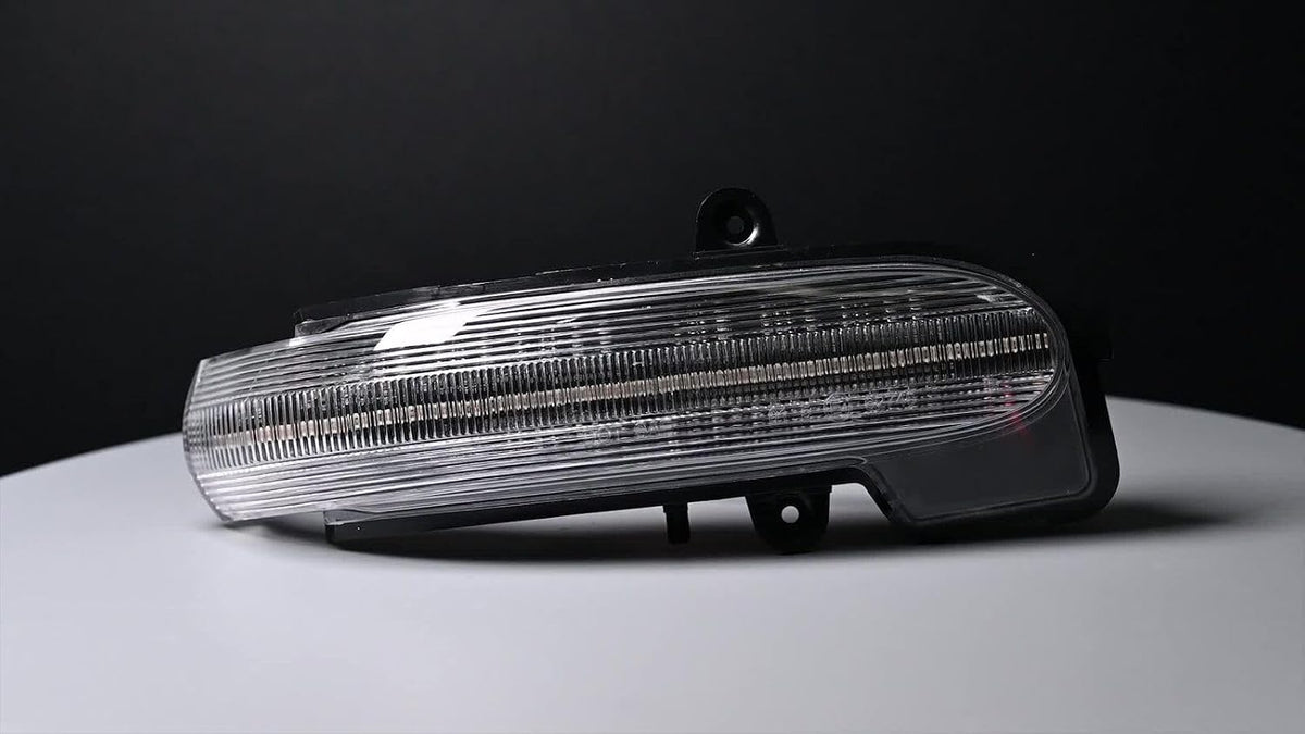 ya 4 8.10 LED dynamic side mirror turn signal lights for 00-07 for Benz C-Class W203 S203 C203