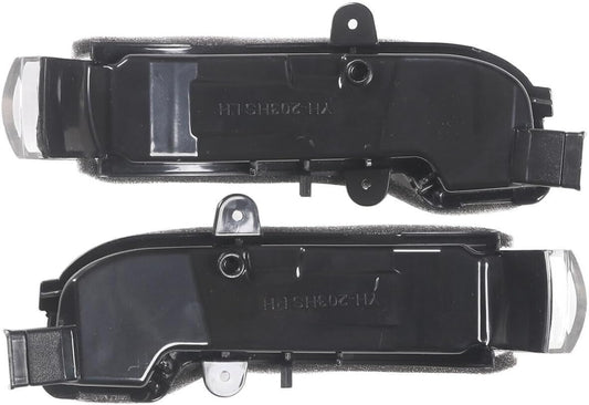 ya 4 8.14 A pair of left and right door mirror flash lights suitable for 2005-07 Mercedes W203 C230/280