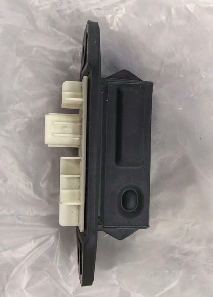 ya 5 8.10 Liftgate Latch Release Switch 84840-47050/2017-2022 Prius /2021-2024 for Sienna
