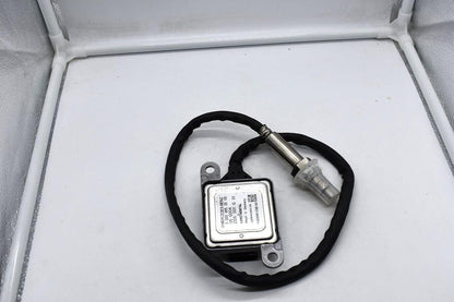 ya 9 10.24 NOX Sensor Nitrogen Oxide for Mercedes-Benz A0009052809