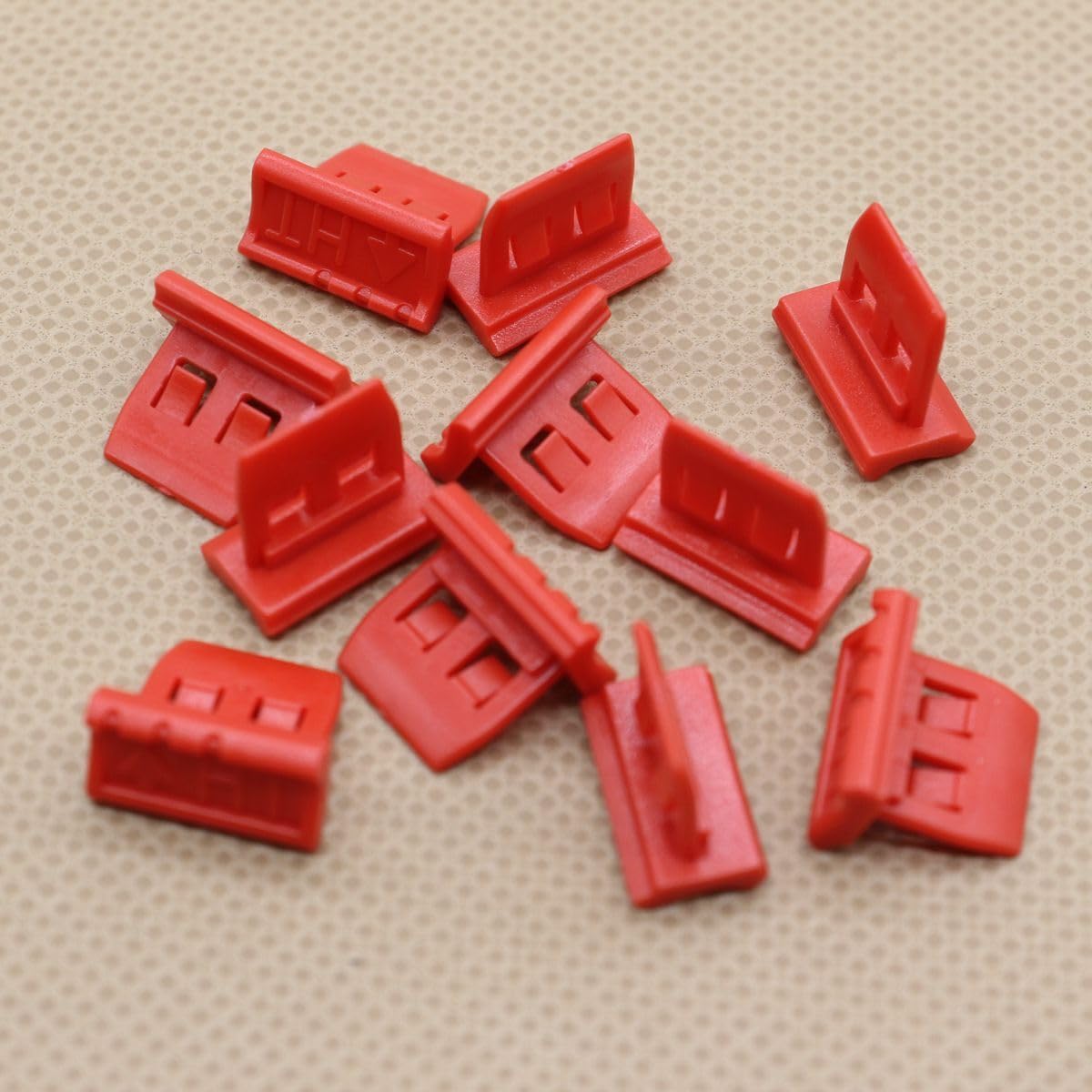 ya 9 10.24 New 15 Pieces Red Nylon Panel Mounting Clips for VW and for Audi 8V5-837-732-B-
