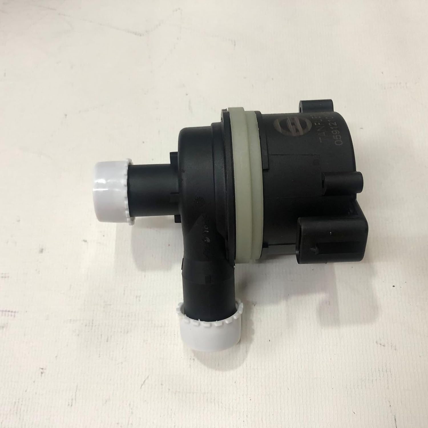 ya 4 8.24 baidi Auxiliary Electric Coolant Water Pump FIT for VW for Audi A4 A5 A6 059121012B 06D121601