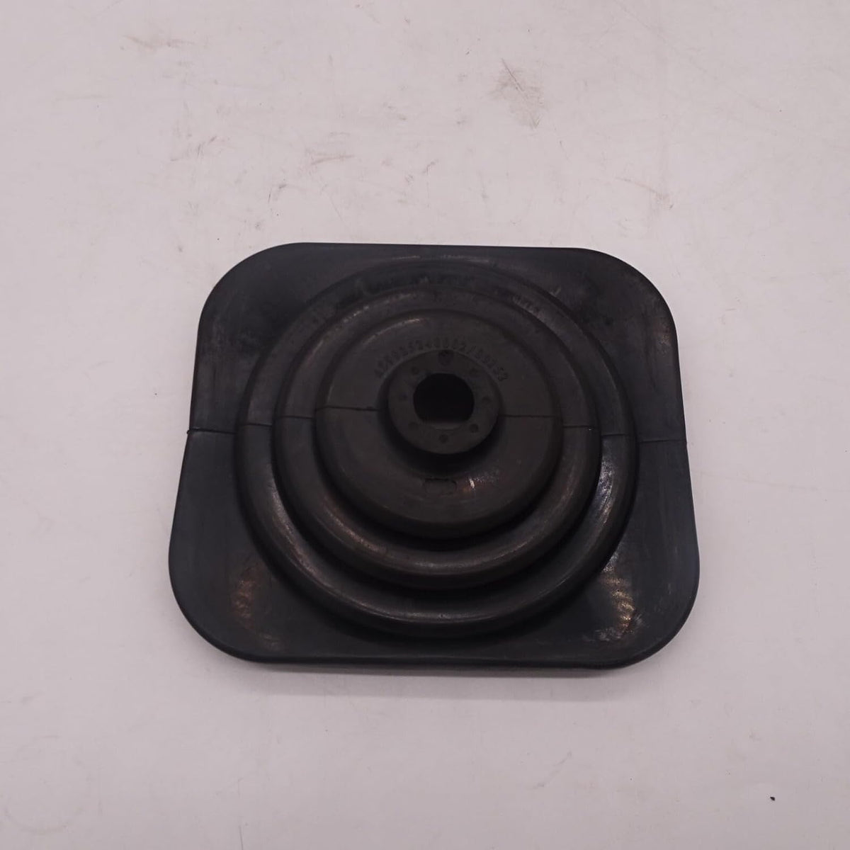 ya 4 8.14 HOWO A7 Shift Lever dust Jacket AZ9925240002