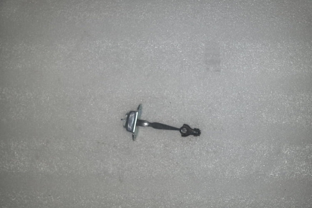 ya 11 9.14 baidiRear Door Check for Nissan 82430-3DN0A 824303DN0A