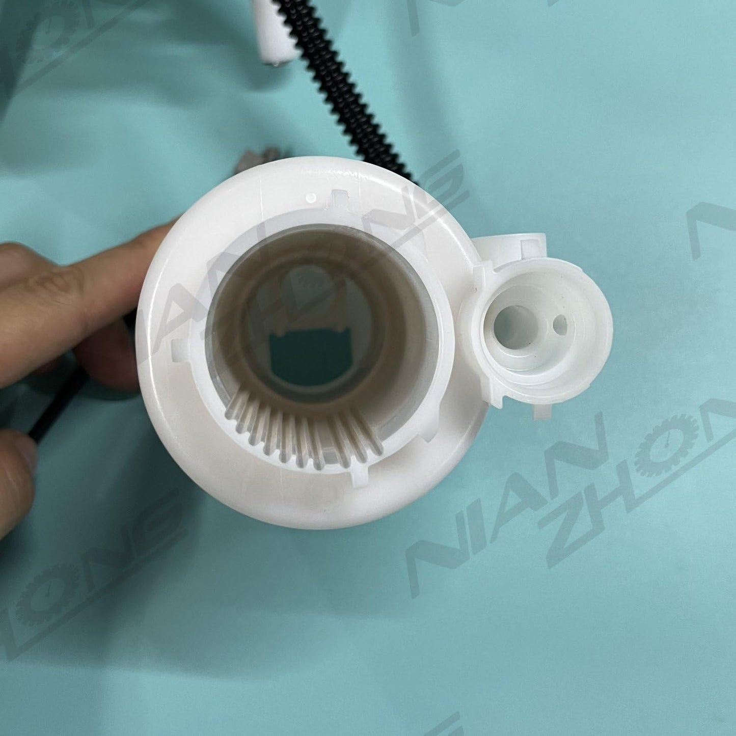 ya 4 8.24 baidi High Quality Fuel Filter And Pump Strainer 77024-0C030 for Toyota Tundra 07-17