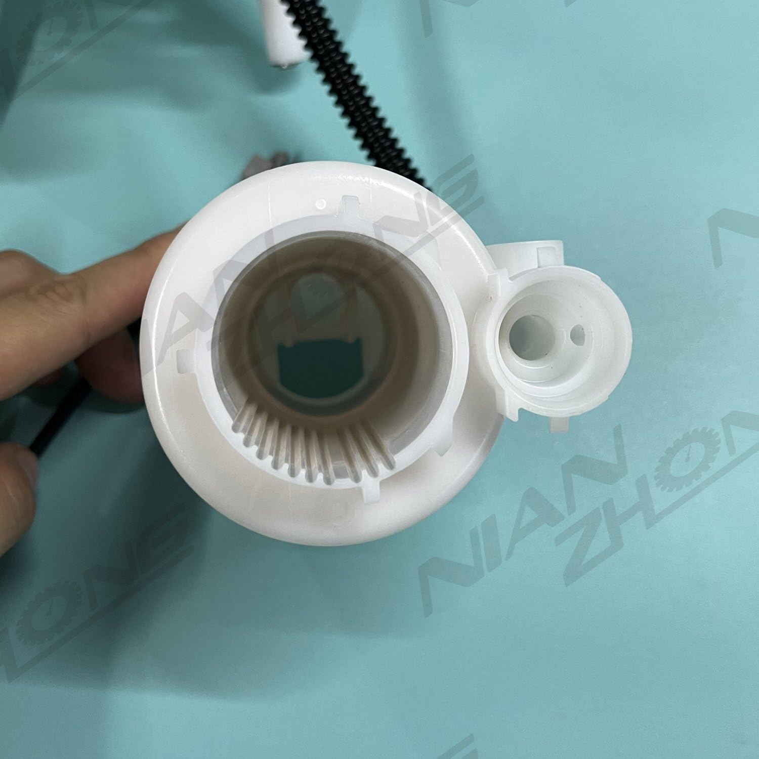 ya 4 8.24 baidi High Quality Fuel Filter And Pump Strainer 77024-0C030 for Toyota Tundra 07-17
