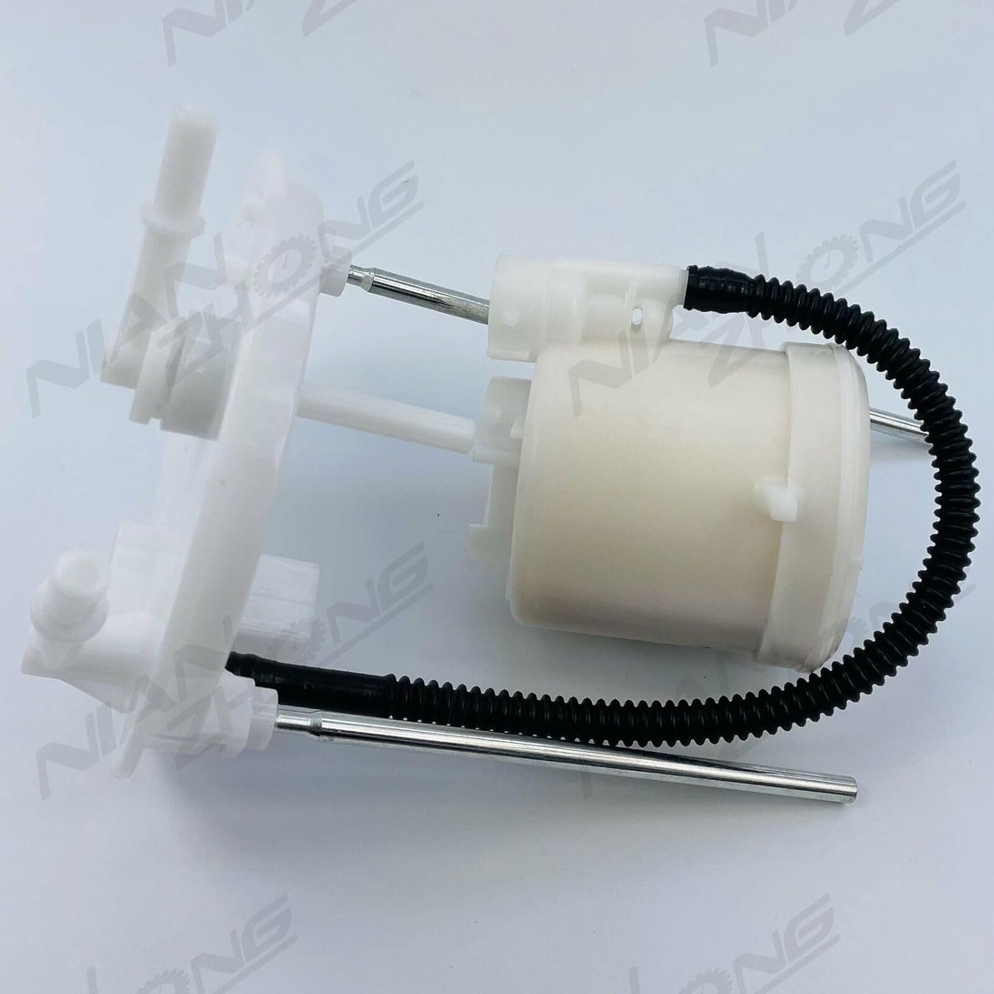 ya 4 8.14 High Quality Fuel Filter for Suzuki Grand Vitara 1.6 L 2.0L 15100-65J02