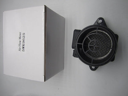 ya 2 8.15 Mass air Flow Sensor 5WK9625 0K32A13210 Suitable for 2001-2005 for Kia Rio 1.6L