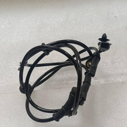 ya 9 10.24 ABS Wheel Speed Sensor for Nissan Sentra 2013-2019 Front Left or Right Side