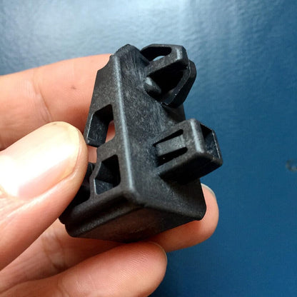 ya 4 8.10 2 Headlamp Assembly Mount Bracket Clip Holder 53271-0B010 for Toyota for Lexus